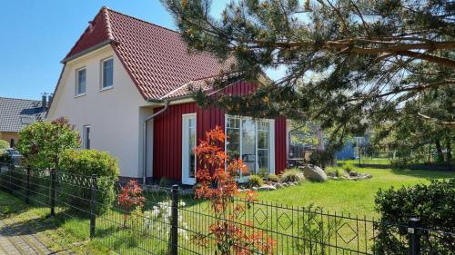 Κήπος έξω από το Ferienhaus Boddenblick