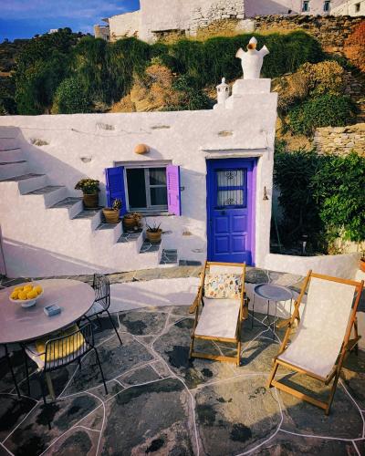Gallery image of Sifnos Twin Houses in Apollonia