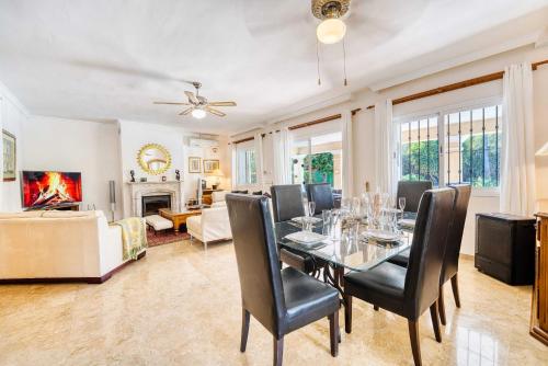 1106 Marbella Large Family Villa