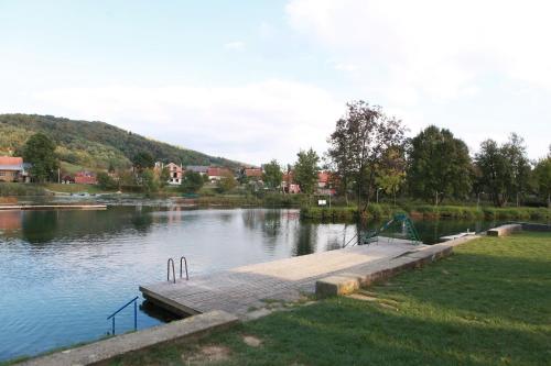 Peisaj natural din apropierea acestui apartament