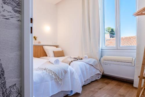Upscale 3-room apartment 200m from the Palais