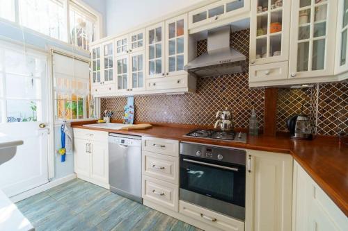 Dapur atau dapur kecil di TaLiva Pavillon