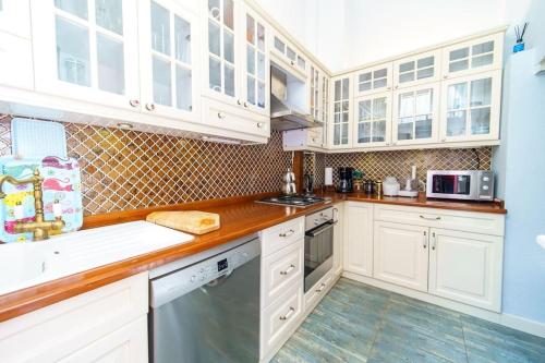 Dapur atau dapur kecil di TaLiva Pavillon