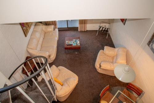 Posezení v ubytování Atrium Hotel Mandurah