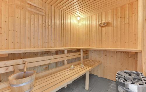Imagen de la galería de Twelve-Bedroom Accommodation In Ulfborg, en Fjand Gårde