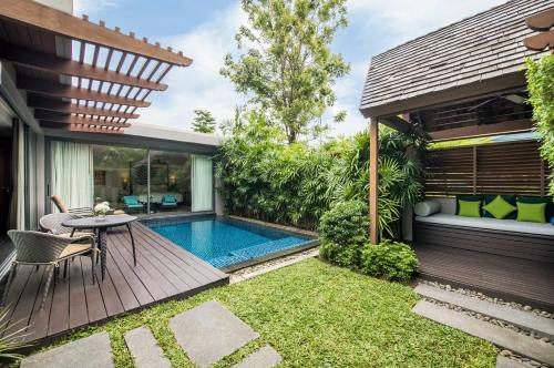 Bazén v ubytování Anantara Mai Khao Phuket Villas nebo v jeho okolí