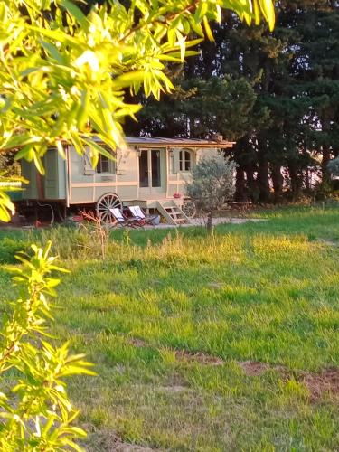 Zahrada ubytování Roulotte Karlotte