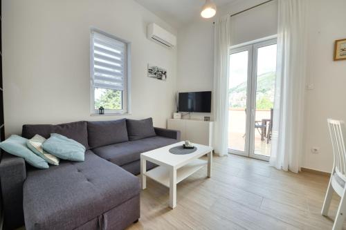 Apartment 29