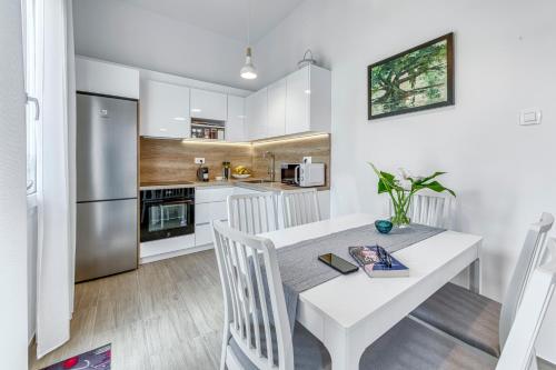 Apartment 29