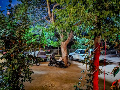 Gallery image of V J Farmstay in Garudeshwar
