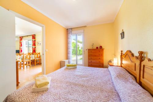 Posteľ alebo postele v izbe v ubytovaní Apartamento Naturista Vera playa