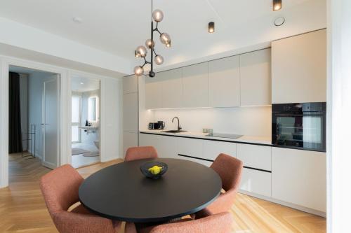 ครัวหรือมุมครัวของ Seafront Apartment