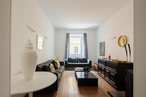 2 bedrooms flat near Via Veneto