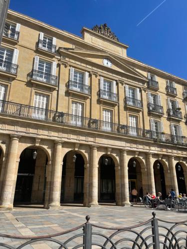 Lauramer Plaza Nueva