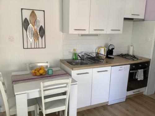 Apartment 877-2