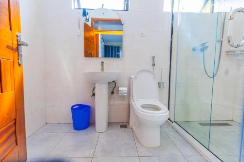 Kupatilo u objektu Kigali Wings Apartment 2 B