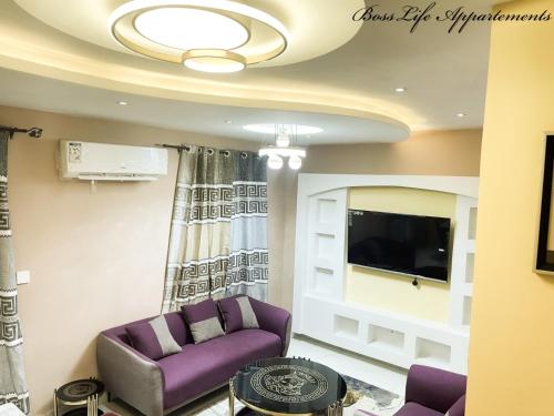 Gallery image of BOSSLIFE APARTMENTS-TERMINUS SAINT MICHEL DERRIERE Barcelone Hôtel in Douala
