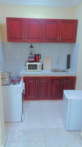 Gallery image of BOSSLIFE APARTMENTS-TERMINUS SAINT MICHEL DERRIERE Barcelone Hôtel in Douala