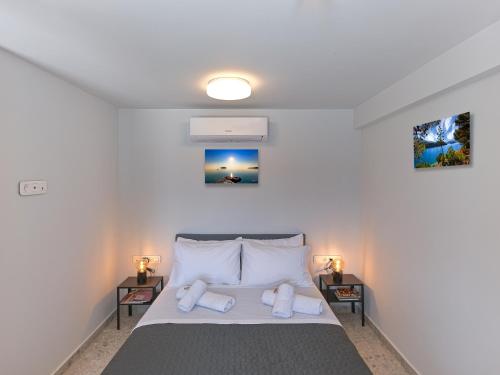 Top-Floor Studio in the Heart of Monastiraki