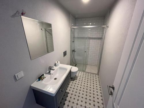 Galeriebild der Unterkunft Sun Ayvalık Otel in Küçükköy