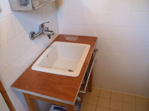Koupelna v ubytování MV8 in Egmond