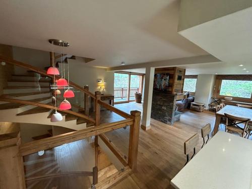 Chalet Mary - Central Morzine with Hot Tub & Sauna 휴식 공간