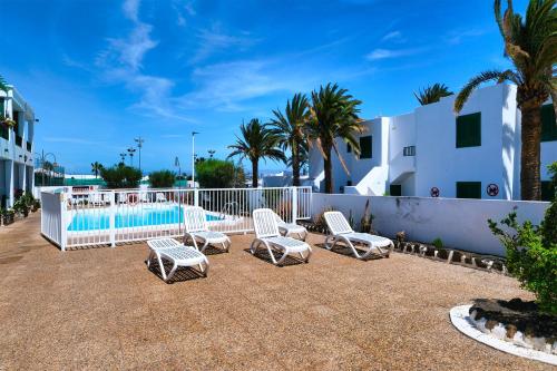 Casa Emilia - Pool and Close to the Beach By Lanzarote Vacation Homes