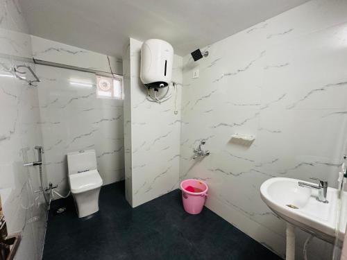 Koupelna v ubytování SENA’s Kodai gravity 360°