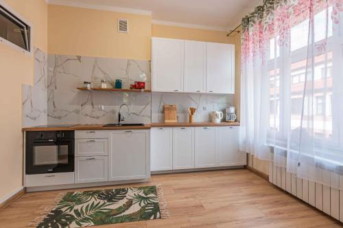 Køkken eller tekøkken på Apartament 45m2 - Sunny&Quiet - VERY CLOSE to Auschwitz Museum !
