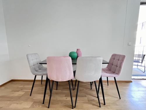 Funky Apartment near Central Station Free Parking