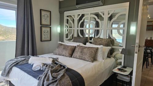 Gallery image of 10 on Flora Close in Hout Bay