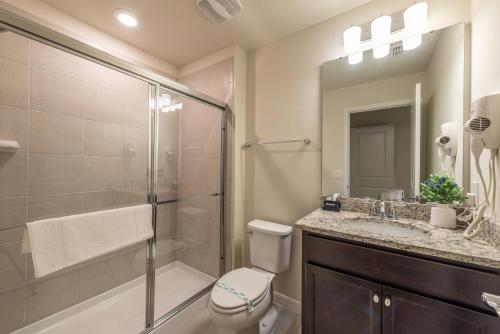 4226 Windsor Island 13guests 5BDR pool near Disney photo 4