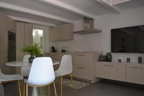Victoria Beach Duplex