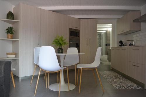 Victoria Beach Duplex