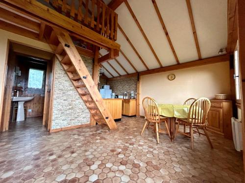 Photo de la galerie de l'établissement La Lauzière - Chalet Parking Jardin - CLG Savoie, à Grésy-sur-Isère