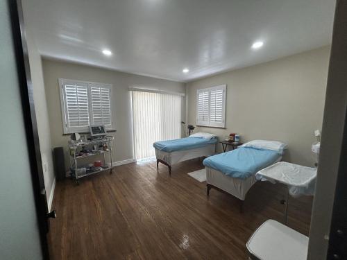 Spa o instalaciones de bienestar en Luxury Lofts With Private Pool