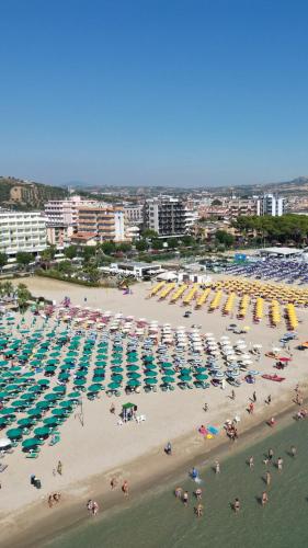 Φωτογραφία από το άλμπουμ του Residence Riviera σε Alba Adriatica