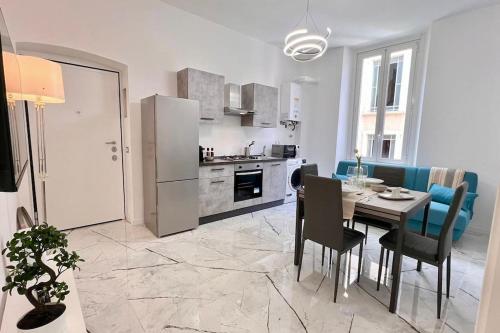 Urban House - Modern Flat Navigli Milan Center