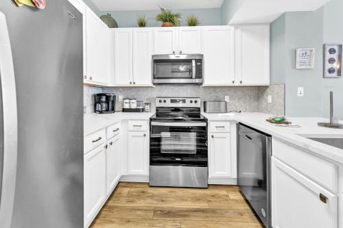 Palms of Destin, Gulf and pool views, Great amenities photo 11