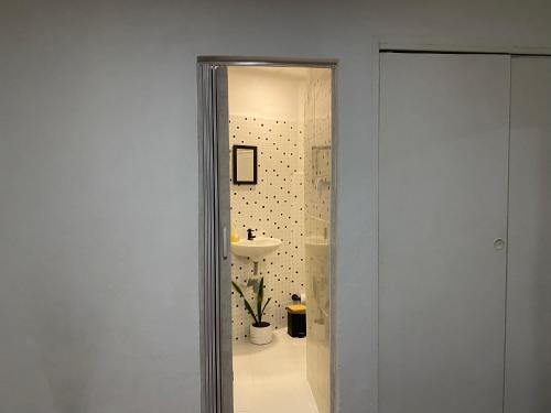 Koupelna v ubytování Habitación Cerca de aeropuerto