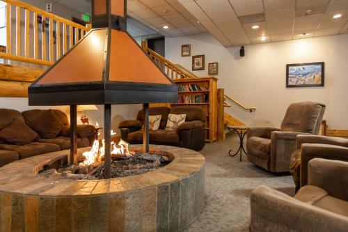 Posezení v ubytování Legacy Vacation Resorts Steamboat Springs Hilltop