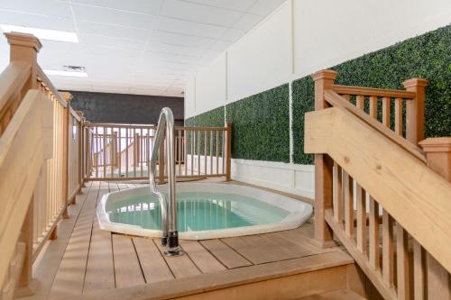 Bazén v ubytování Legacy Vacation Resorts Steamboat Springs Hilltop nebo v jeho okolí