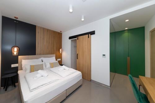 White Rooms by Belmont Realty