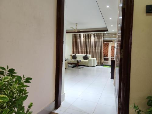Χώρος καθιστικού στο Private Furnished Penthouse Apartment With Rooftop Garden In Chittagong