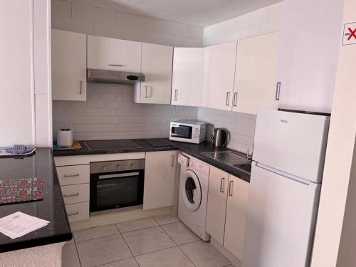 Ground floor self catering 1 bed Apartment 8A1, Los Cristianos, Tenerife