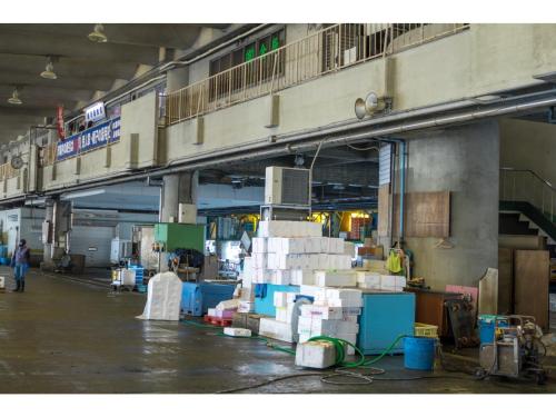 a room with a bunch of boxes in a building at HOTEL DRAKE - Vacation STAY 61996v in Odawara