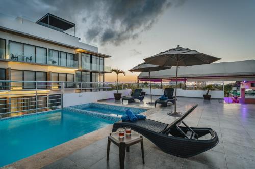 Bazén v ubytování Soho Playa Hotel nebo v jeho okolí