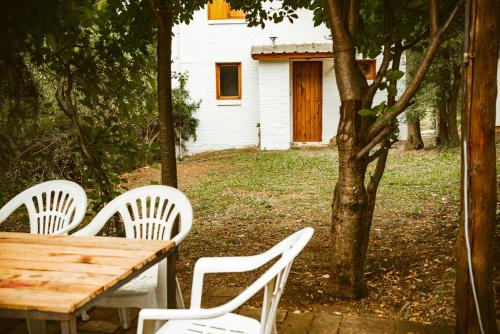 Κήπος έξω από το Cabañas Las Grullas