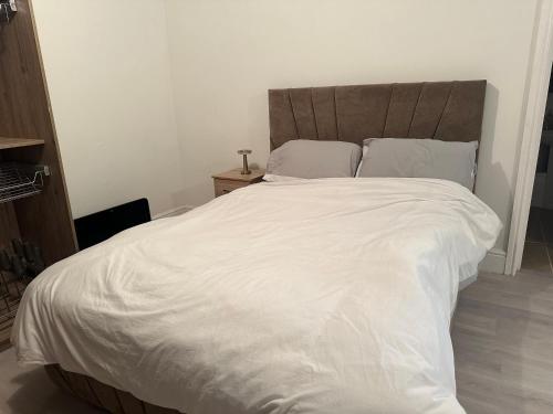 Ένα ή περισσότερα κρεβάτια σε δωμάτιο στο Independent Luxury en-suite bedrooms