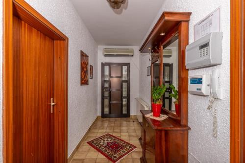 Apartments with parking space Novi Vinodolski - 22846